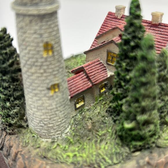 Thomas Kinkade Clearing Storms Vintage Lighted Figurine - Picture 9 of 12